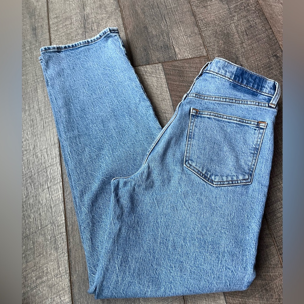 Abercrombie & Fitch Women’s The 90’s Straight Ultra High Rise Jeans Size 29/8R